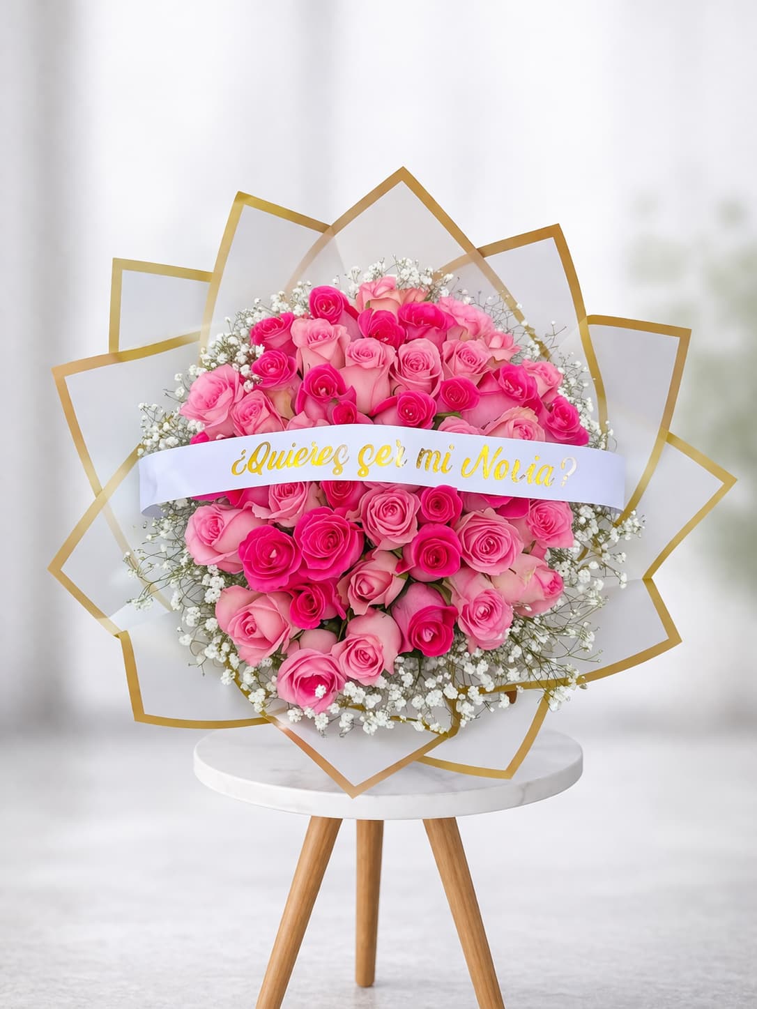 Bouquet 50 Rosas Rosadas + Cinta Personalizada